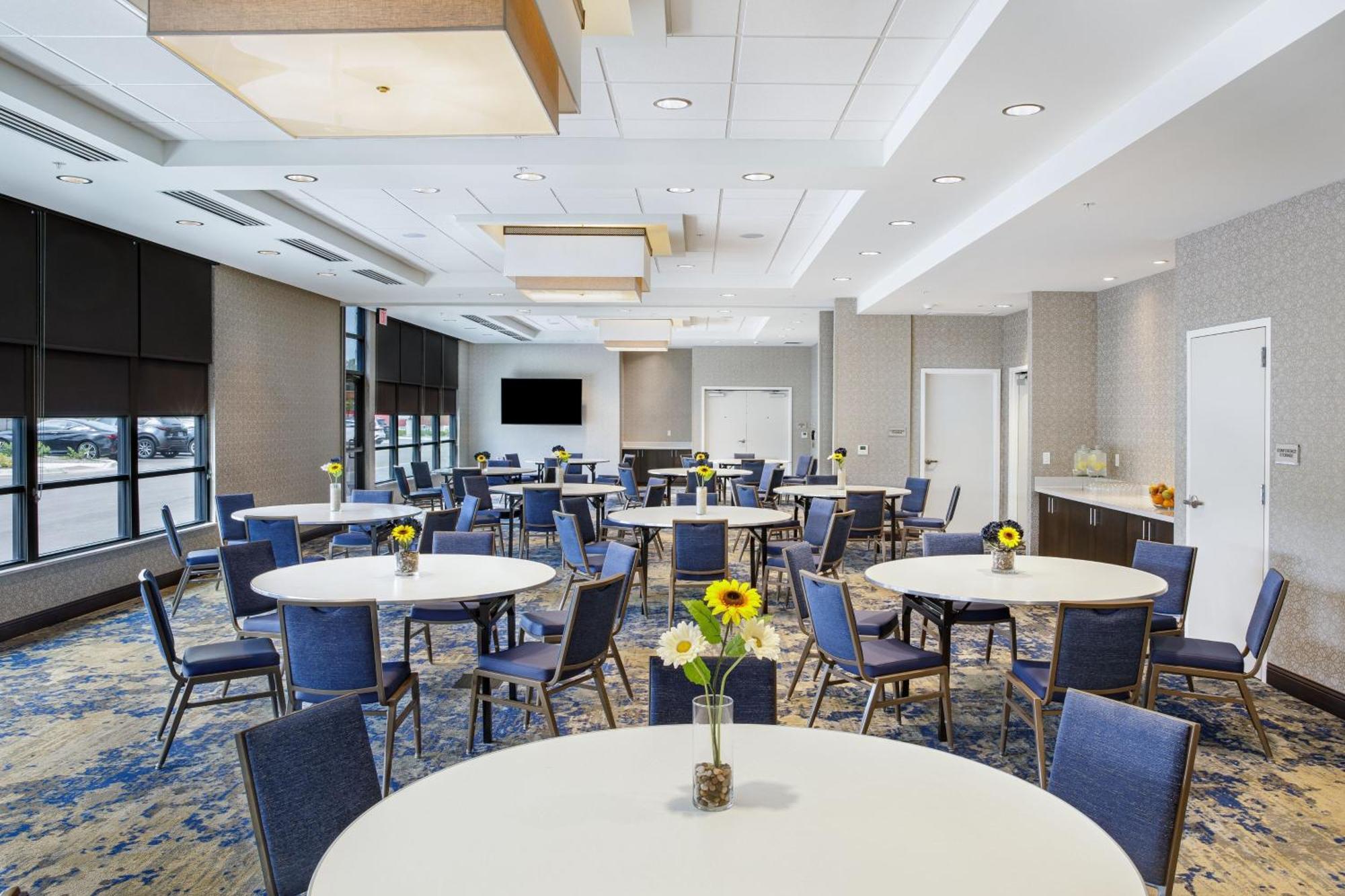 Springhill Suites By Marriott Topeka Southwest Exterior foto